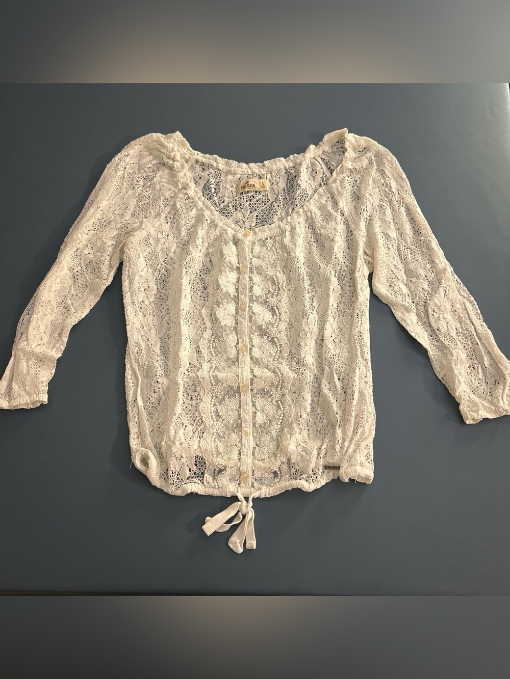Hollister Ivory Lace Button-Front Peasant Top